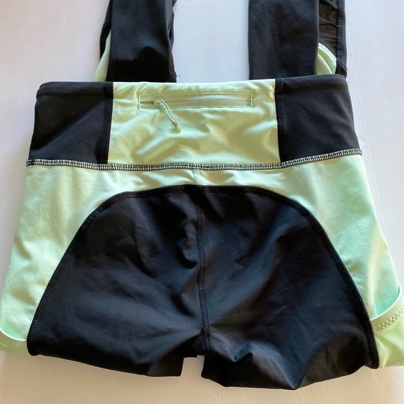 Lululemon leggings Get up and Glow women’s 6 six black green side pockets VGUC - Picture 4 of 6